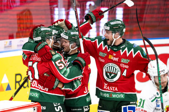 Frölundas spelare jublar
