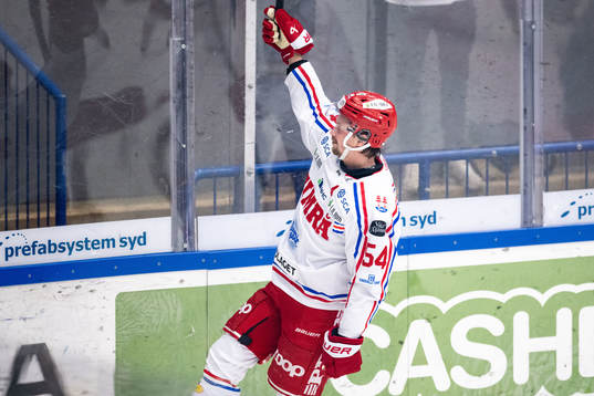 Timrås Jonathan Dahlén jublar