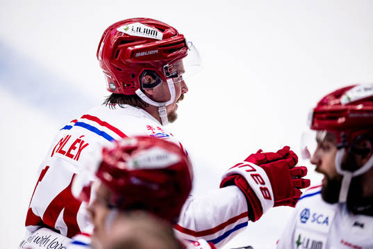 Timrås Jonathan Dahlén jublar