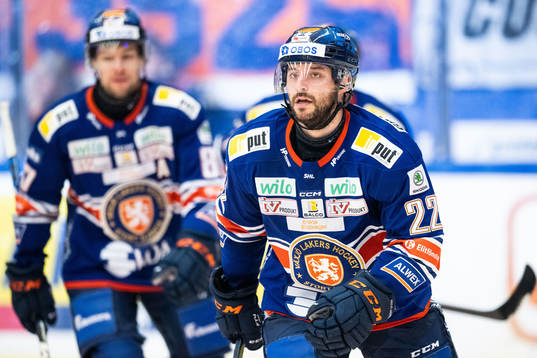 Växjös Tobias Rieder jublar