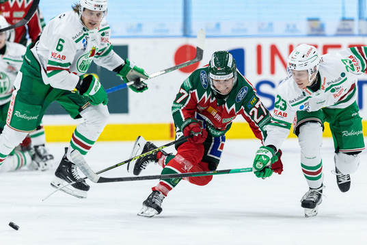 Frölundas Jere Innala och Rögles Oliver Tärnström
