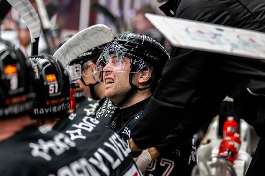 Malmö Redhawks Pathrik Westerholm har ont