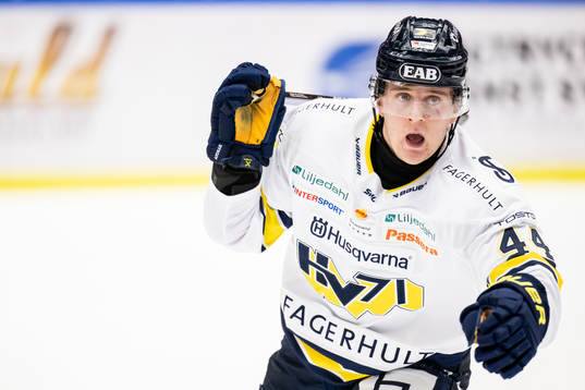 HV71s Emil Andrae