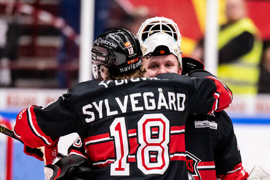 Malmö Redhawks målvakt Oskar Blomgren och Marcus