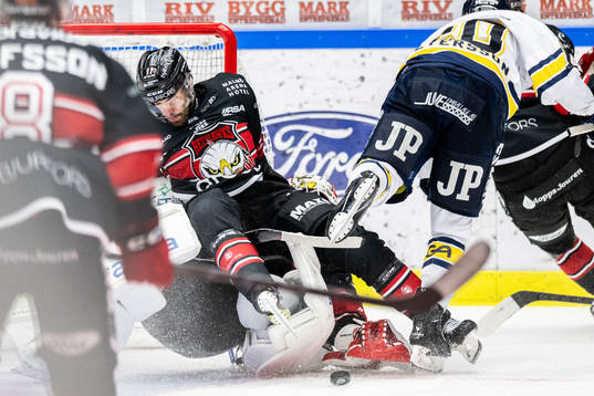 Malmö Redhawks Markus Lauridsen och HV71s André Petersson