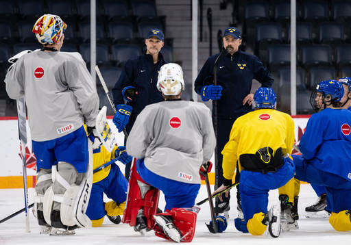 Mikael Gerdén, goalie coach and Pierre Johnsson, assistant