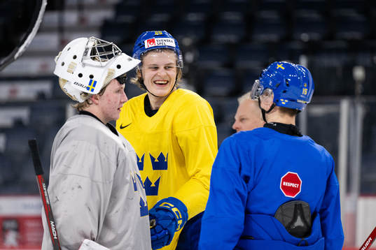 Milton Oscarson of Sweden