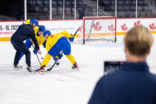 Milton Oscarson and Fabian Wagner of Sweden