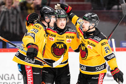 Luleås Oscar Engsund, Julius Honka och Brendan Shinnimin