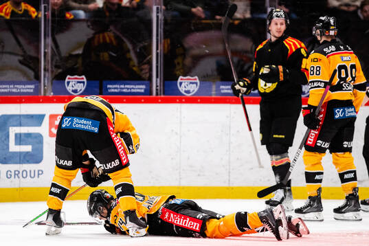 Luleås Jonathan Andersson har ont