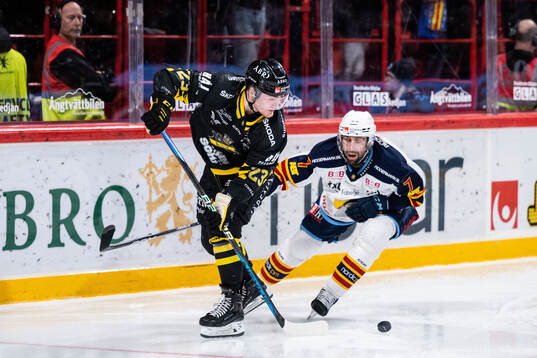 AIKs Christoffer Björk och Djurgårdens Johan Alm