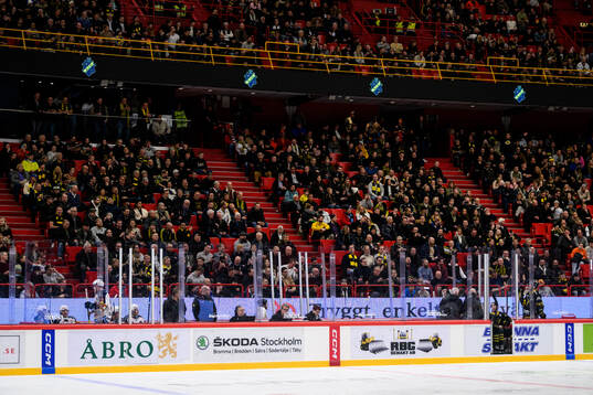 Djurgården och AIK med fem spelare var i utvisningsbåset