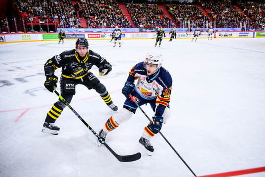 AIKs Filip Windlert och Djurgårdens John Norman