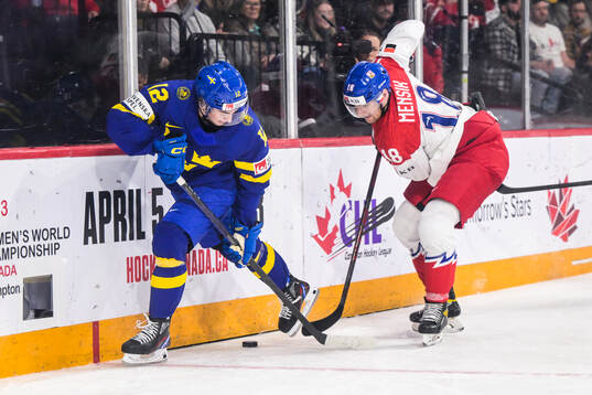 Noah Östlund of Sweden and Matous Mensik of Czech Republic