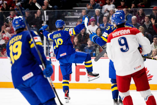 Fabian Wagner of Sweden celebrates the 1-1 goal