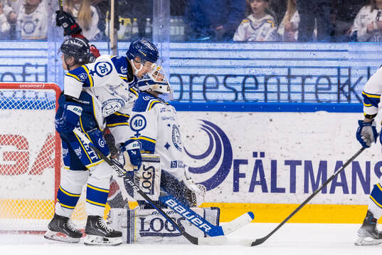 Leksands målvakt Patrik Noren och Mantas Armalis deppar