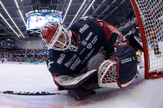 Linköpings målvakt Jesper Myrenberg deppar