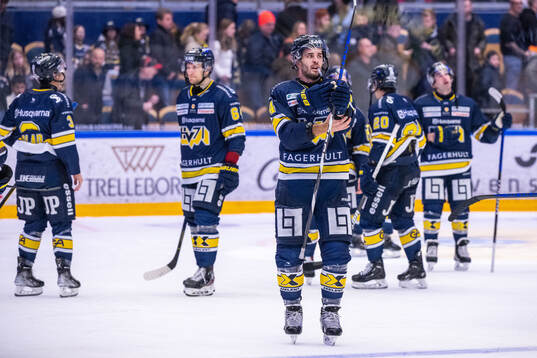 HV71s Niklas Hjalmarsson deppar