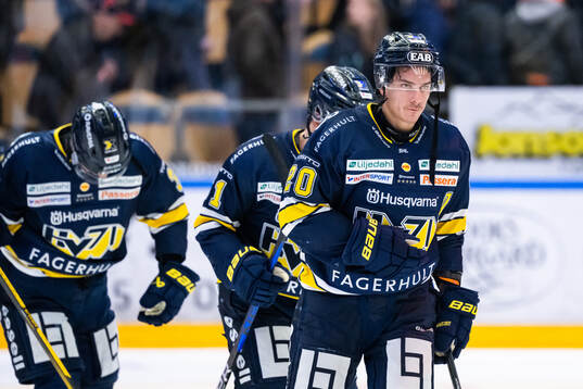 HV71s André Petersson deppar