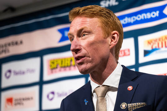 Växjös tränare Jörgen Jönsson på presskonferensen