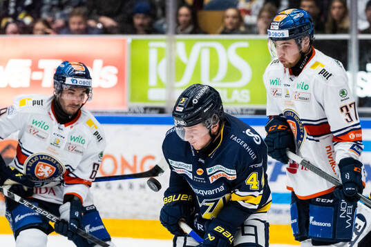 HV71s Emil Andrae