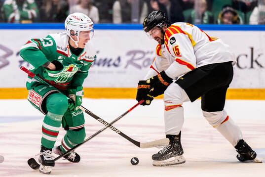 Rögles Oliver Tärnström och Brynäs Simon Bertilsson