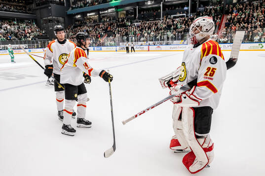 Brynäs målvakt Oliver Håkansson byts ut