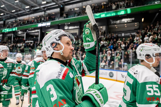 Rögles Michael Kapla jublar