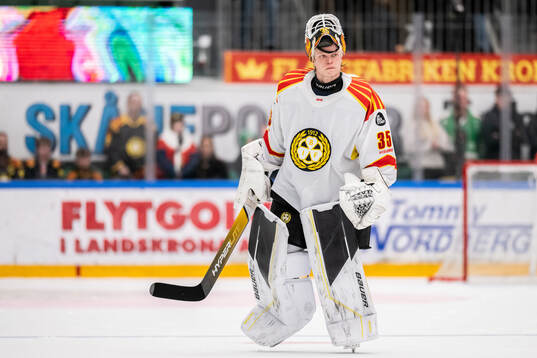 Brynäs målvakt Tomi Karhunen deppar