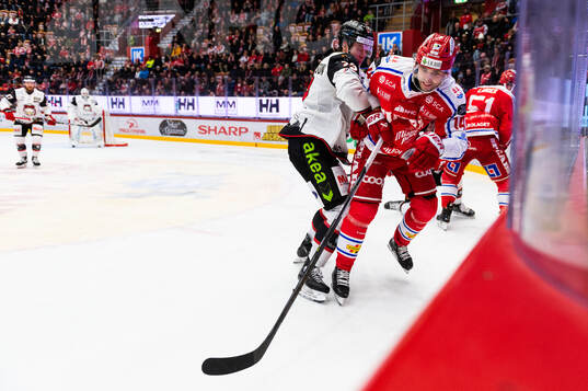 Malmö Redhawks Adam Ollas Mattsson och Timrås Emil