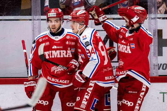 Timrås Sebastian Hartmann jublar