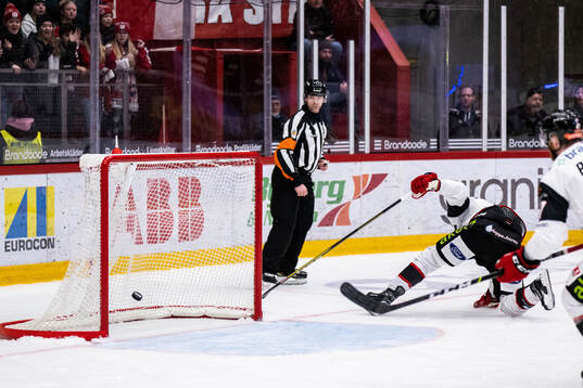 Timrås Sebastian Hartmann (ej i bild) gör 3-0