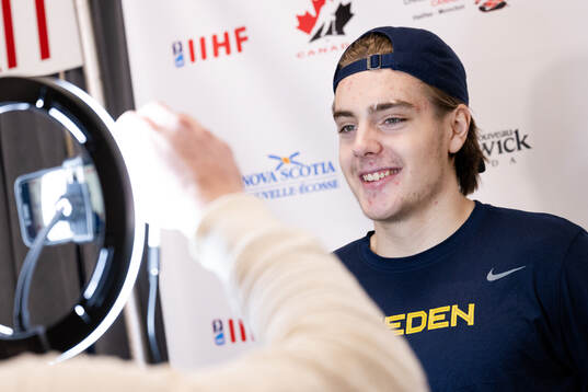 Leo Carlsson of Sweden