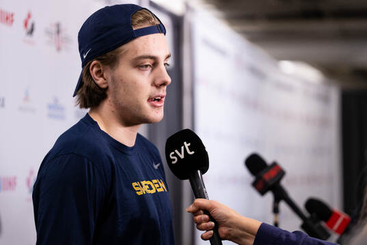 Leo Carlsson of Sweden