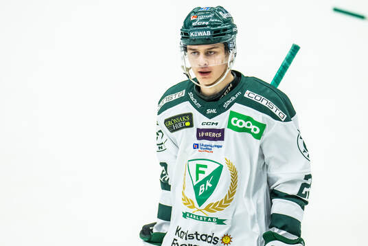 Färjestads Lucas Forsell jublar