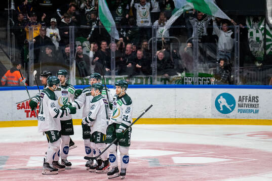 Färjestads spelare jublar