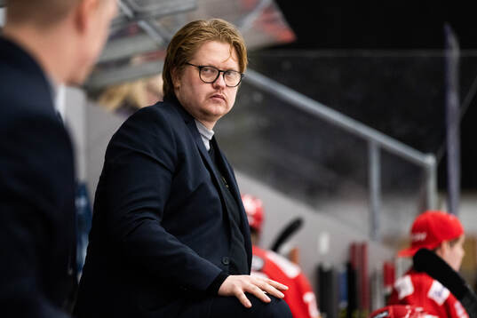 Almtunas assisterande tränare Jimmy Anderström