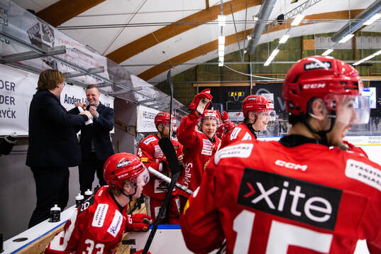 Almtunas assisterande tränare Jimmy Anderström, tränare
