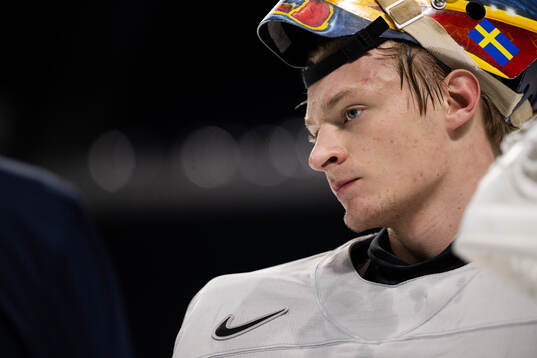 Goaltender Carl Lindbom of Sweden