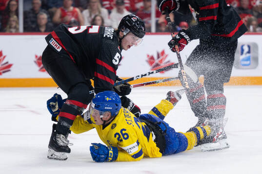 Victor Stjernborg of Sweden and Brandt Clarke of Canada