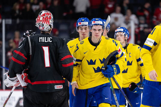 Oskar Pettersson  of Sweden looks dejected