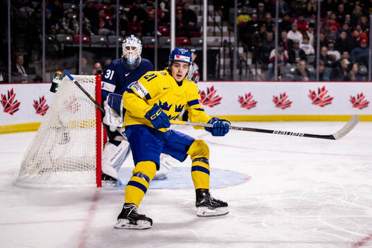 Leo Carlsson of Sweden