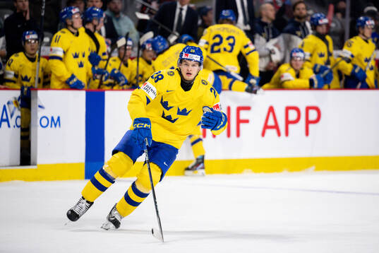 Simon Robertsson of Sweden