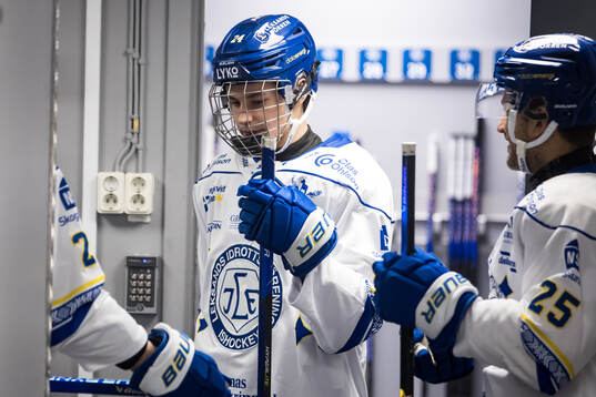 Leksands Felix Unger Sörum innan ishockeymatchen i SHL