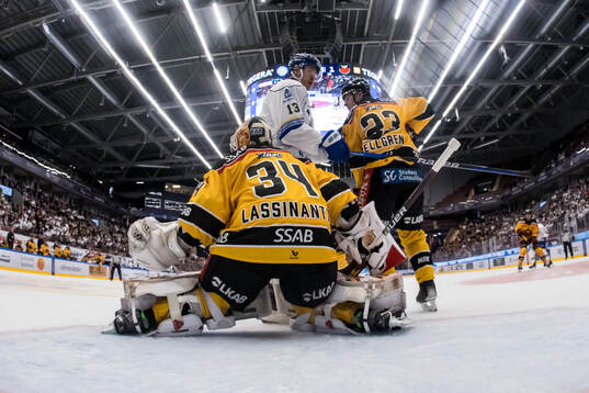 Luleås Tomi Sallinen och Leksands Jon Knuts och Luleås