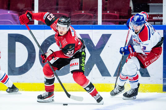 Malmö Redhawks Christoffer Forsberg och Oskarshamns