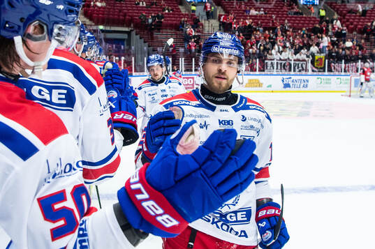 Oskarshamns Jiri Smejkal jublar
