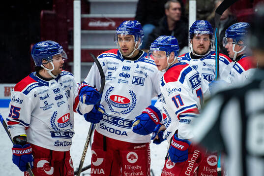 Oskarshamns Ahti Oksanen jublar