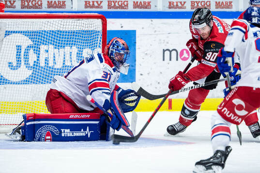 Oskarshamns målvakt Tim Juel och Malmö Redhawks Lance