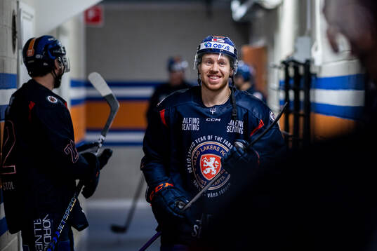 Växjös Kalle Kossila före ishockeymatchen i SHL mellan